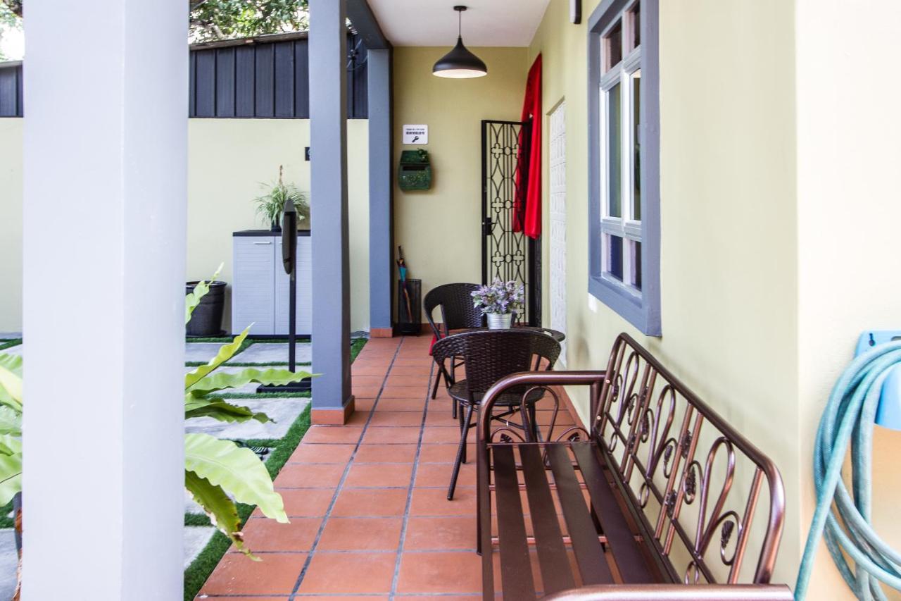 Explore 5Br Gardenhouse Retreats Butterworth Εξωτερικό φωτογραφία