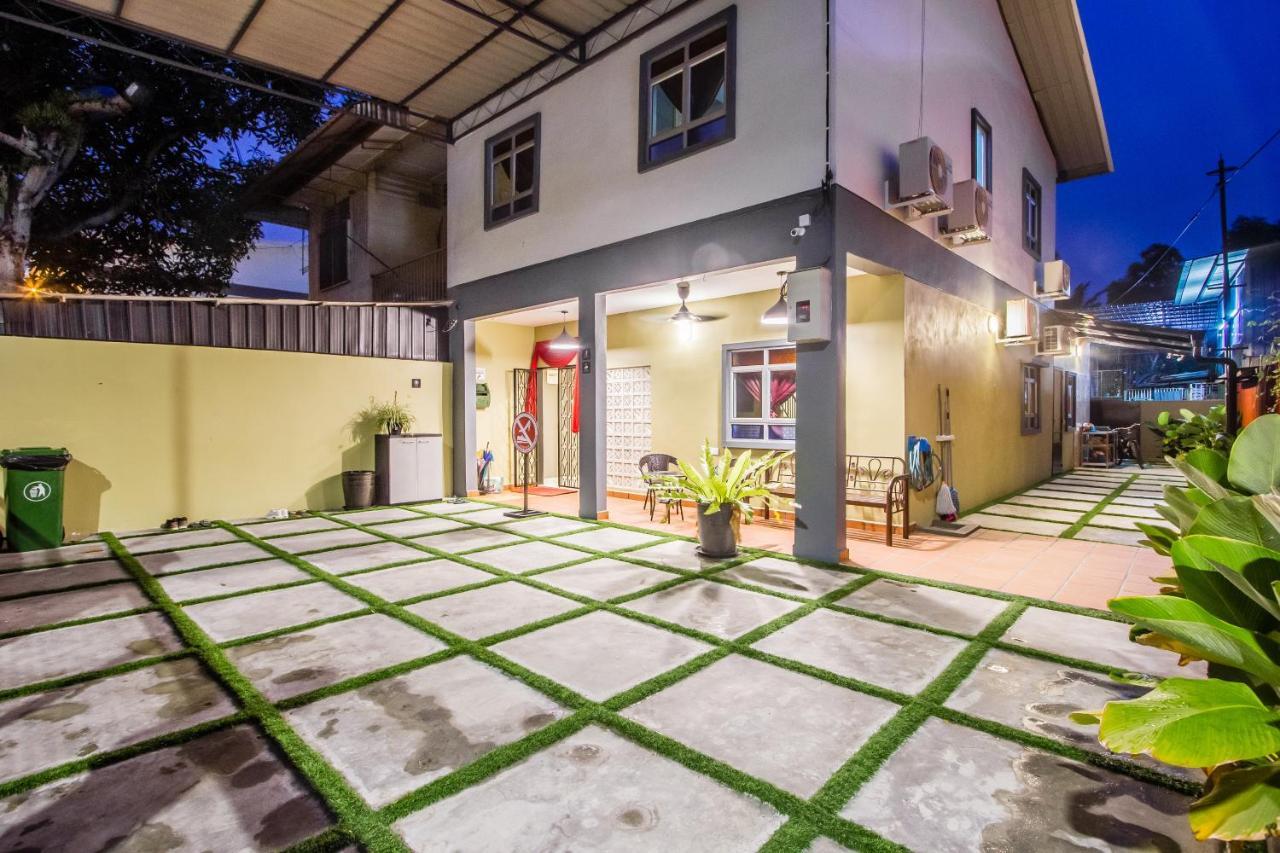 Explore 5Br Gardenhouse Retreats Butterworth Εξωτερικό φωτογραφία
