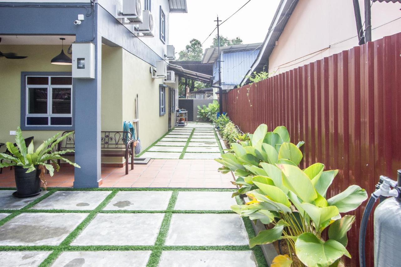 Explore 5Br Gardenhouse Retreats Butterworth Εξωτερικό φωτογραφία